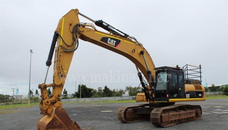 الايجار معدات كتربلر حديثة